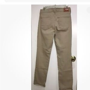 Price cut ✂️ 505 Levi’s Women’s jeans